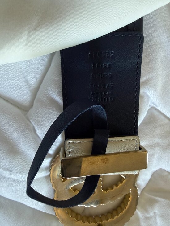 GUCCI belt